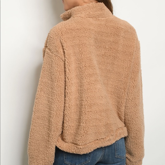 Last L • Super Soft Pullover Fleece - Picture 2 of 4